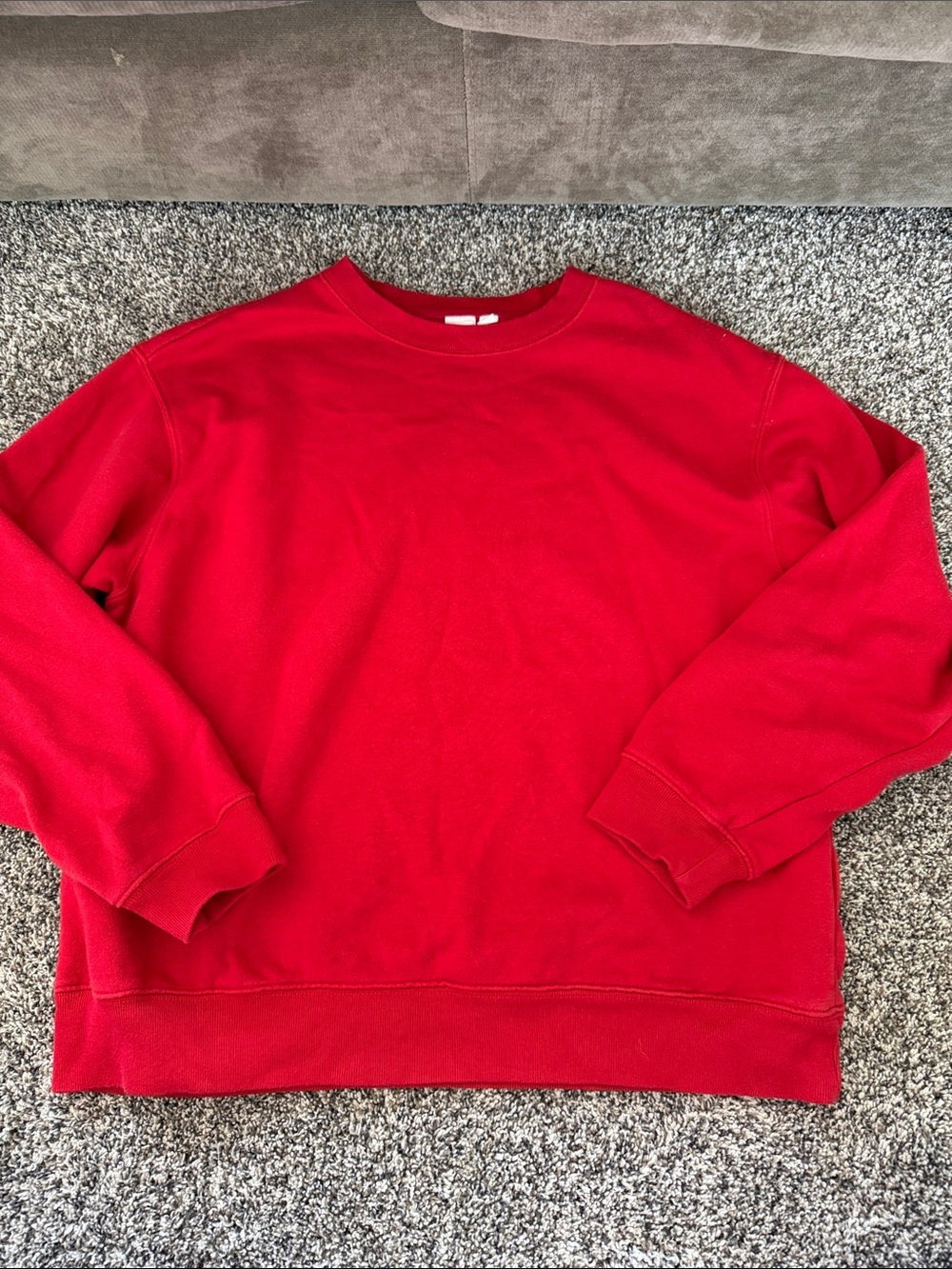Gap bright red cotton blend crewneck sweatshirt size women’s medium